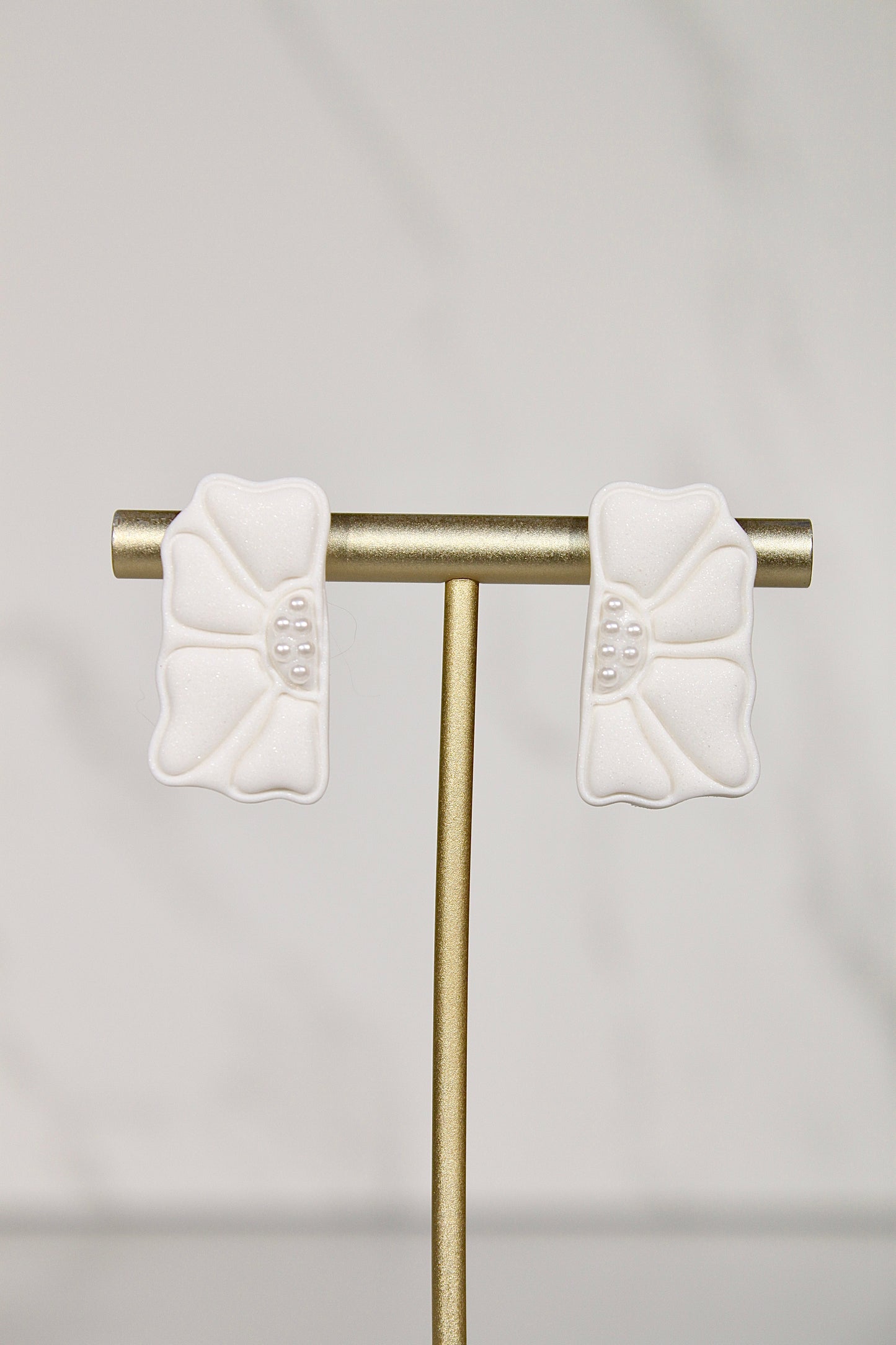 VEIL Petal Frame Stud Earrings