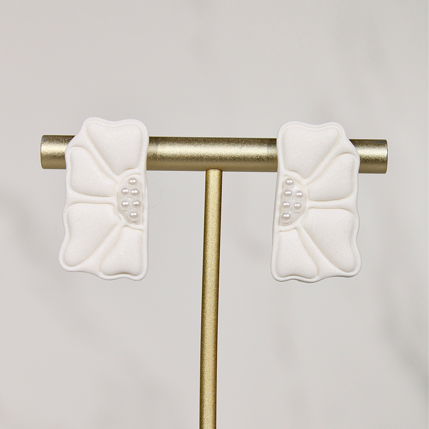 VEIL Petal Frame Stud Earrings