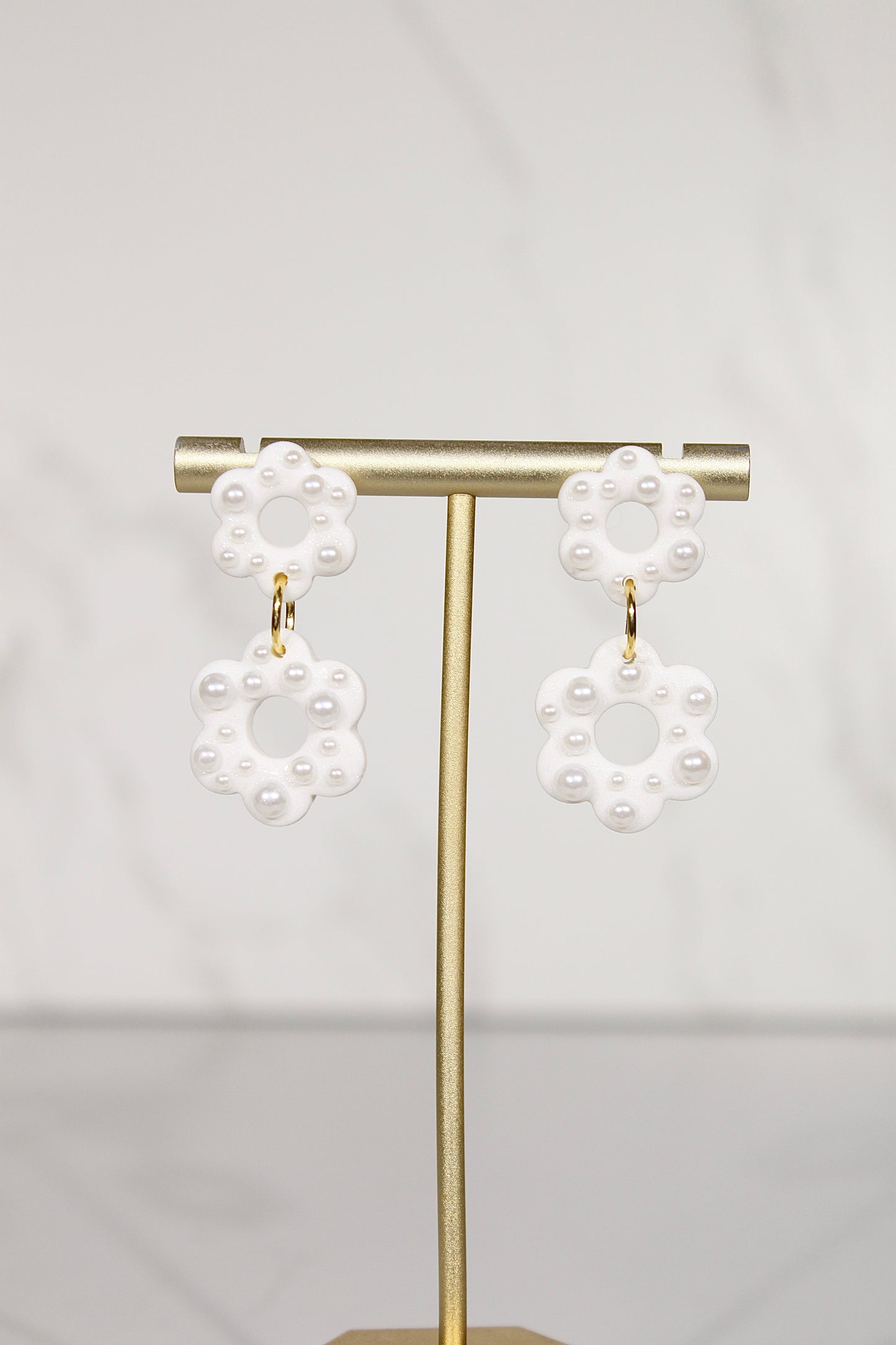 VEIL Pearl Daisy Drop Earrings