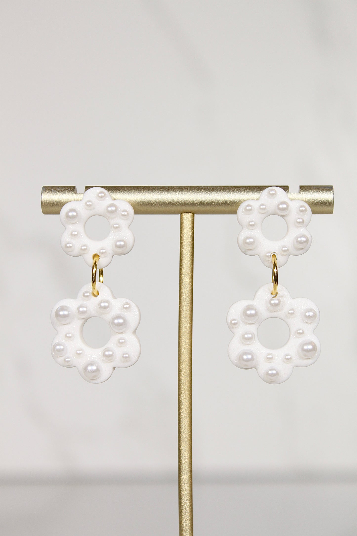 VEIL Pearl Daisy Drop Earrings