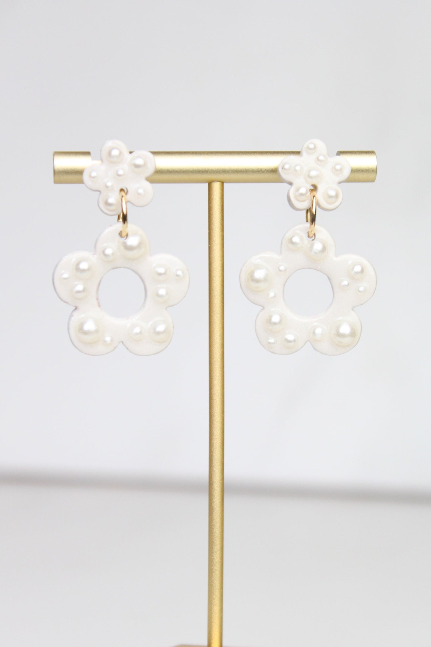 Pearl Beige Clay Earrings | Polymer Clay Pearl earrings | Pearl Beige Earrings | Clay Earrings | Flower Clay earrings