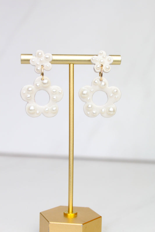 Pearl Beige Clay Earrings | Polymer Clay Pearl earrings | Pearl Beige Earrings | Clay Earrings | Flower Clay earrings