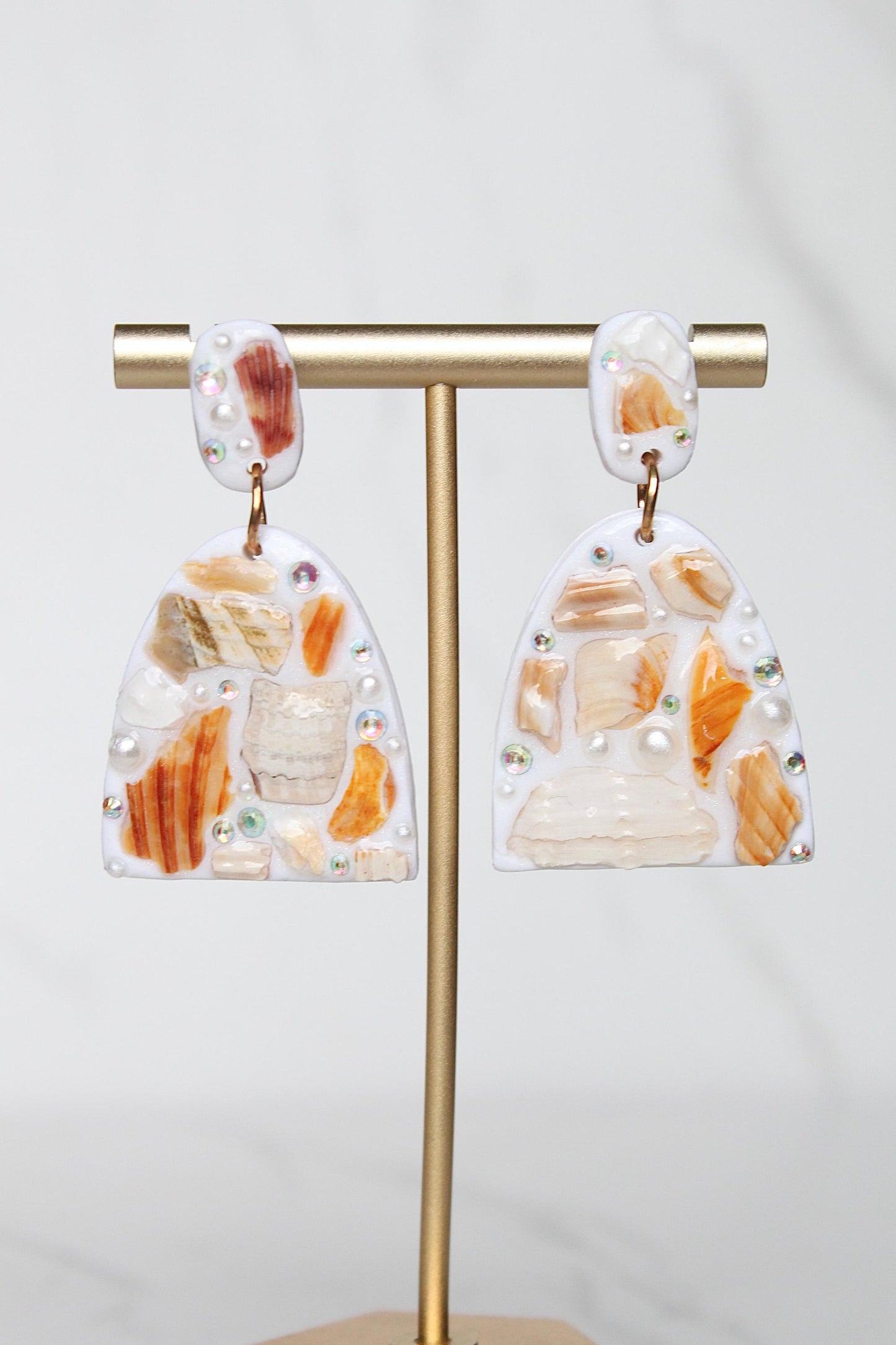 Beach Shell Clay Earrings – Handmade Coastal Statement Jewelry with Real Shells & Resin Finish