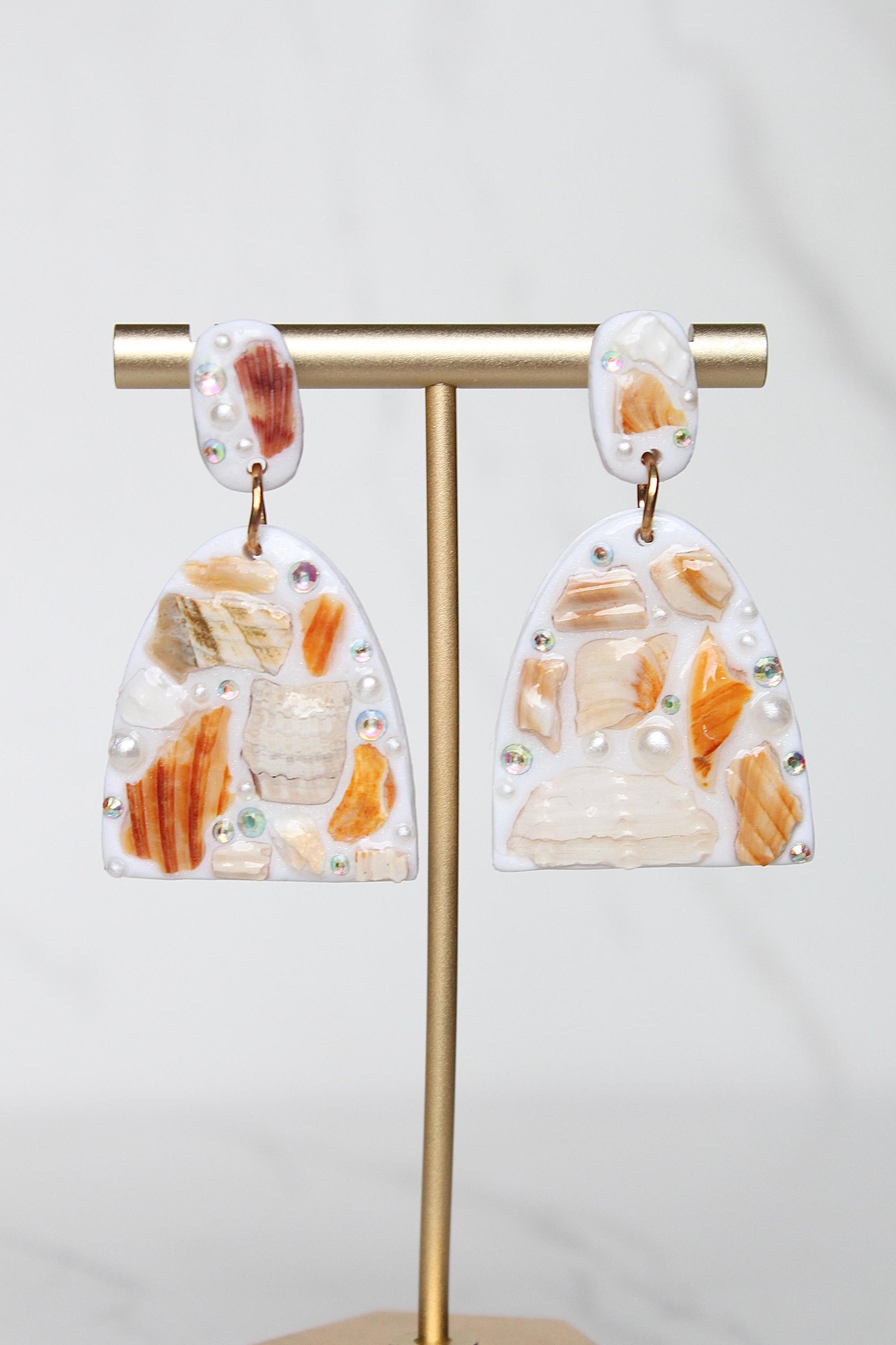 Beach Shell Clay Earrings – Handmade Coastal Statement Jewelry with Real Shells & Resin Finish