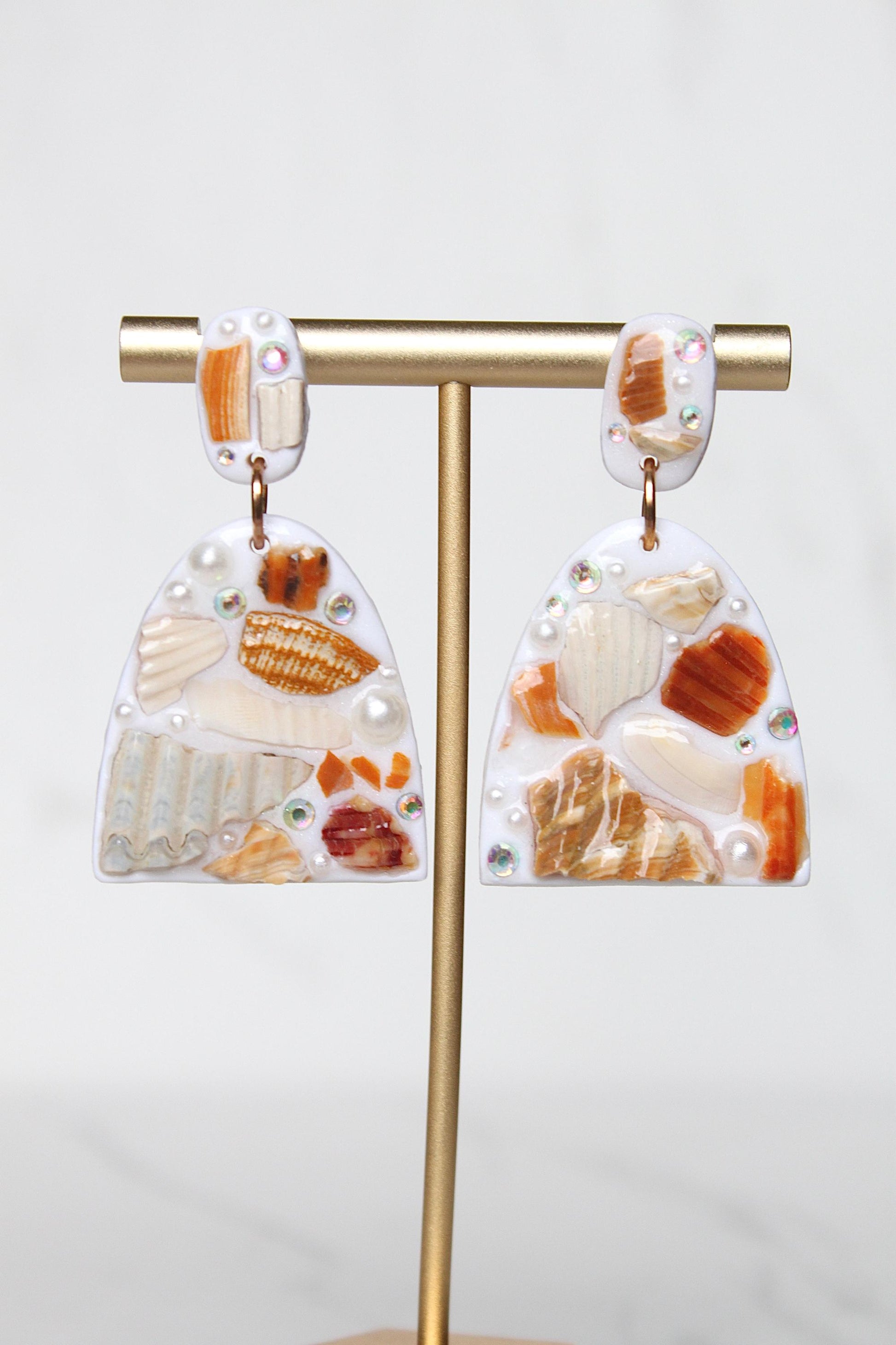 Beach Shell Clay Earrings – Handmade Coastal Statement Jewelry with Real Shells & Resin Finish