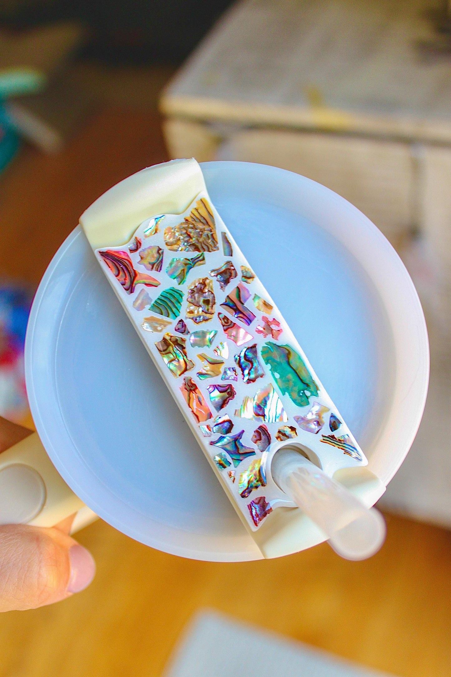 Colorful Seashell Stanley Cup Topper – Iridescent Abalone Shell Topper for 30/40 oz Stanley, Ocean Aesthetic Cup Accessory, Beach Gift