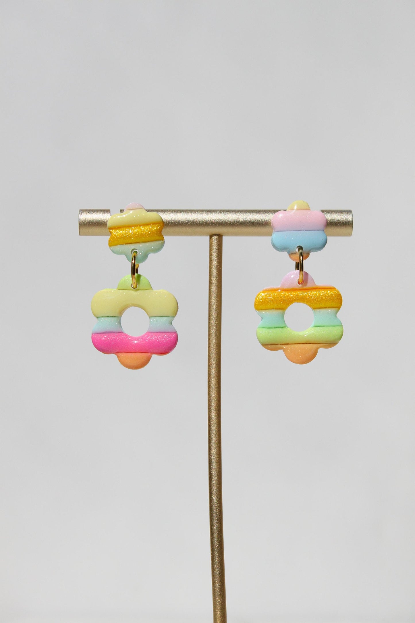 Pastel Flower Polymer Clay Earrings | Colorful Retro Daisy Dangle Earrings | Lightweight Statement Earrings | Handmade Gift for Her