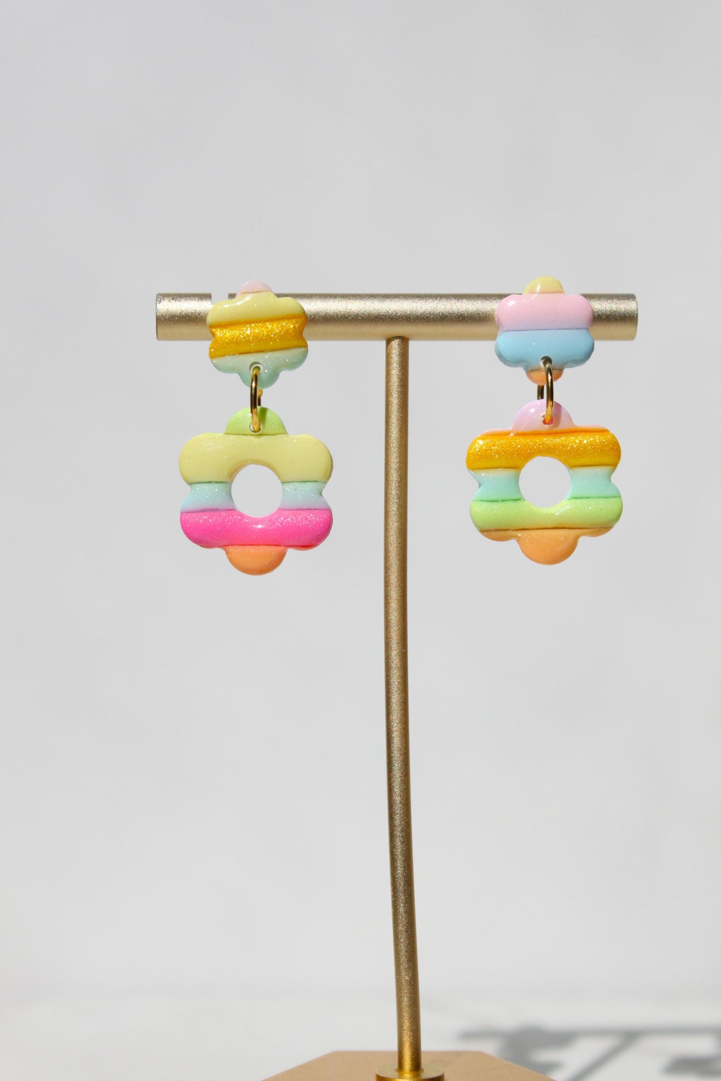 Pastel Flower Polymer Clay Earrings | Colorful Retro Daisy Dangle Earrings | Lightweight Statement Earrings | Handmade Gift for Her
